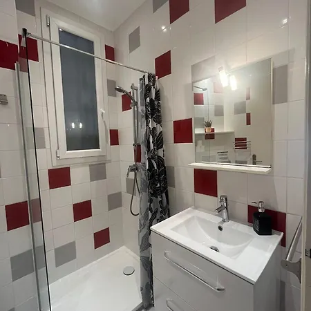 Apartament Red Buffa Nicea