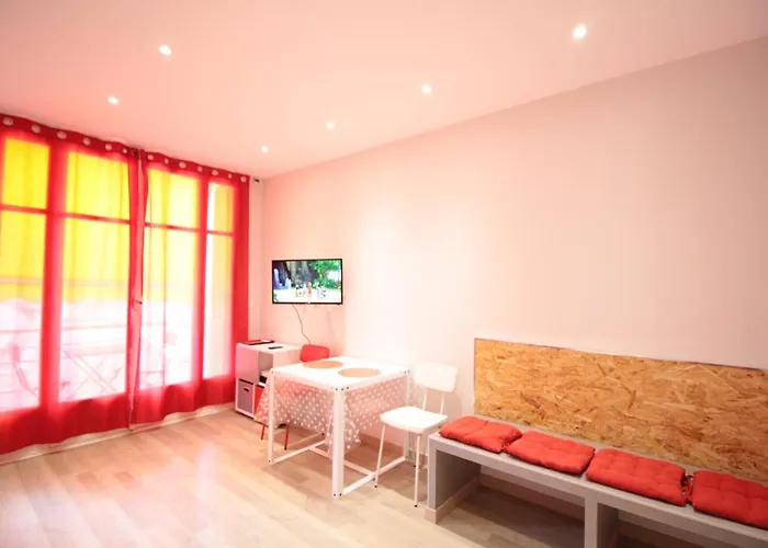 Red Buffa Apartment *