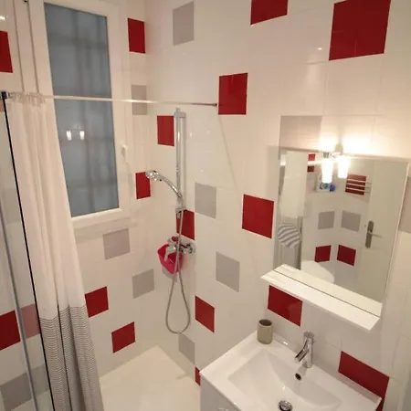 아파트 Red Buffa 니스